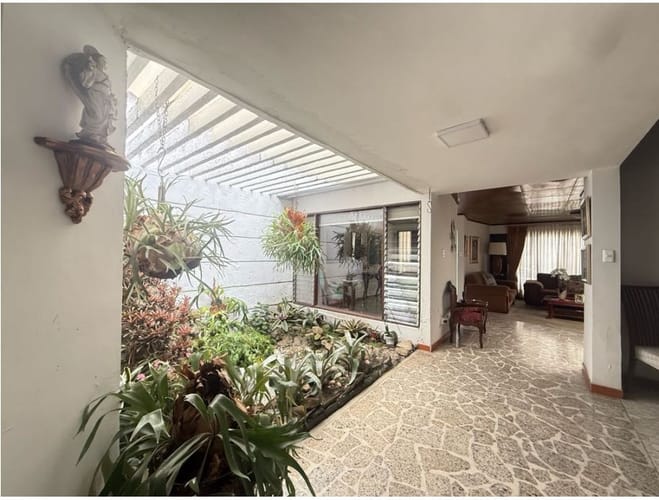 Casa de 4 alcobas en venta en Laureles, Medellín, 356 m² · foto 17 de 20