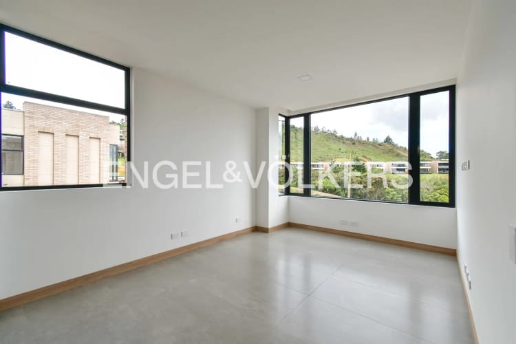 Casa de 3 alcobas en venta en Sajonia, Rionegro, 268 m² · foto 13 de 15