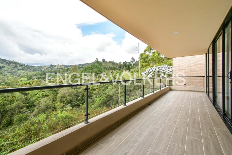 Casa de 3 alcobas en venta en Sajonia, Rionegro, 268 m² · foto 10 de 15