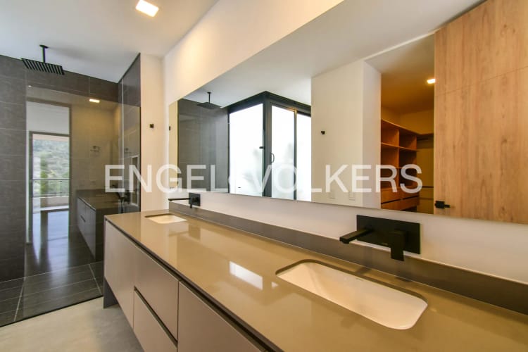 Casa de 3 alcobas en venta en Sajonia, Rionegro, 268 m² · foto 8 de 15