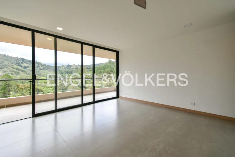 Casa de 3 alcobas en venta en Sajonia, Rionegro, 268 m² · foto 7 de 15