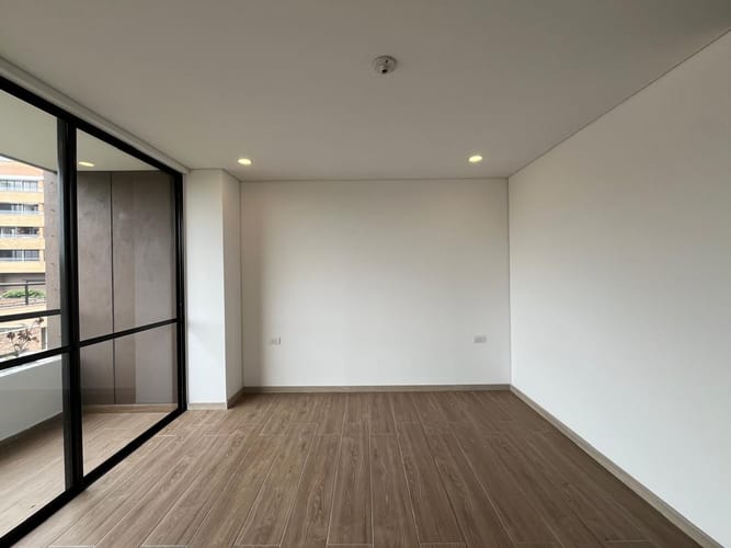 Apartamento de 1 alcoba en arriendo en Escobero, Envigado, 54 m² · foto 3 de 18