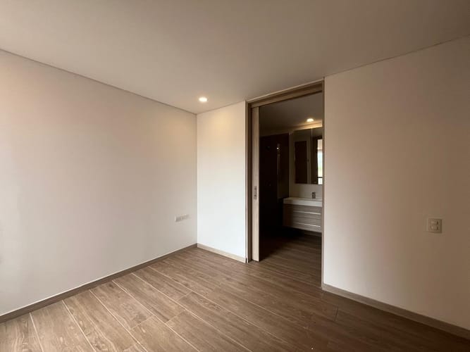 Apartamento de 1 alcoba en arriendo en Escobero, Envigado, 54 m² · foto 10 de 18