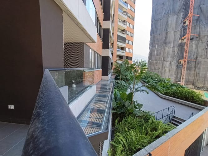 Apartamento de 2 alcobas en arriendo en El Poblado, Medellín, 82 m² · foto 13 de 14