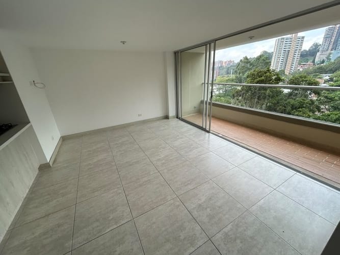 Apartamento de 3 alcobas en arriendo en Camino Verde, Envigado, 85 m² · foto 5 de 20