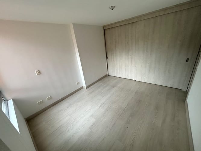 Apartamento de 3 alcobas en arriendo en Camino Verde, Envigado, 85 m² · foto 9 de 20