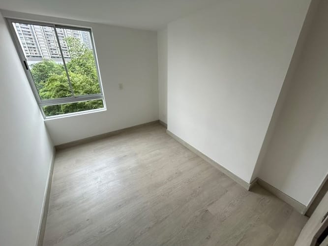 Apartamento de 3 alcobas en arriendo en Camino Verde, Envigado, 85 m² · foto 10 de 20