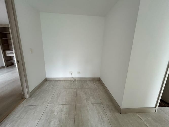 Apartamento de 3 alcobas en arriendo en Camino Verde, Envigado, 85 m² · foto 13 de 20
