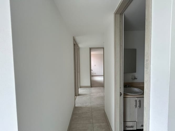 Apartamento de 3 alcobas en arriendo en Camino Verde, Envigado, 85 m² · foto 15 de 20