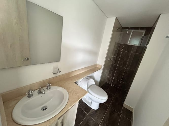 Apartamento de 3 alcobas en arriendo en Camino Verde, Envigado, 85 m² · foto 16 de 20