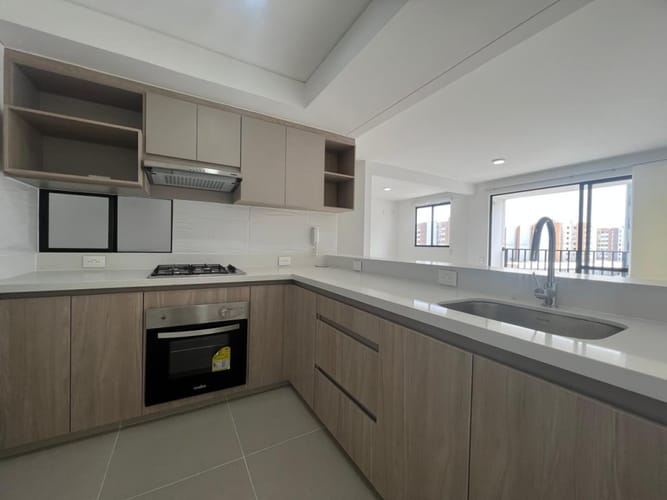 Apartamento de 2 alcobas en arriendo en Ciudad Jardin, Cali, 67 m² · foto 6 de 24