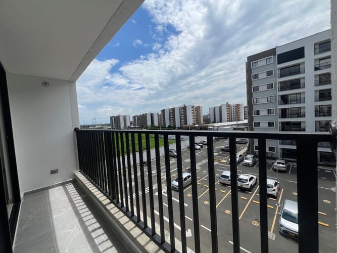 Apartamento de 2 alcobas en arriendo en Ciudad Jardin, Cali, 67 m² · foto 12 de 24