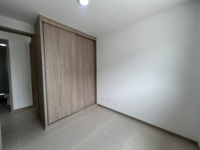 Apartamento de 2 alcobas en arriendo en Ciudad Jardin, Cali, 67 m² · foto 18 de 24