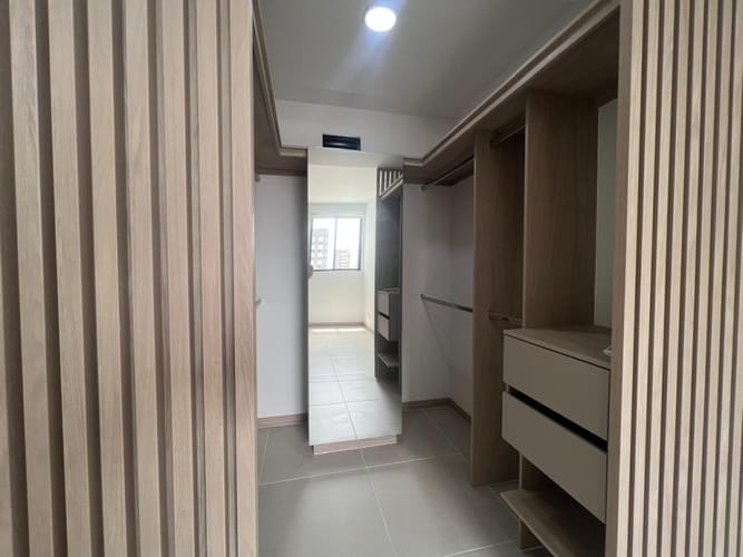 Apartamento de 2 alcobas en arriendo en Ciudad Jardin, Cali, 67 m² · foto 21 de 24