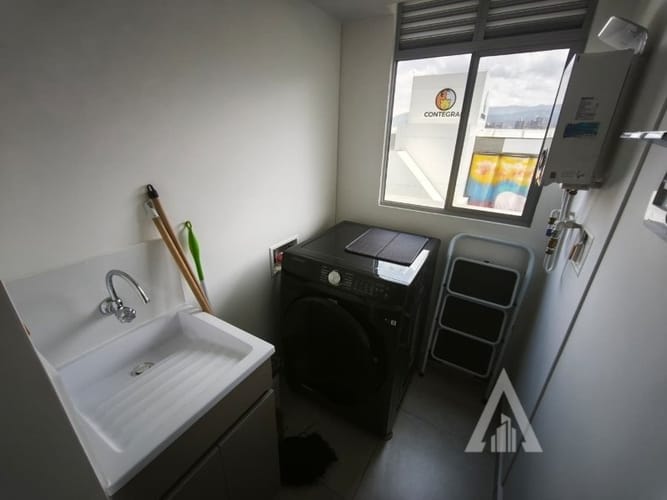 Apartamento de 2 alcobas en arriendo en Montessori, Medellín, 67 m² · foto 12 de 17
