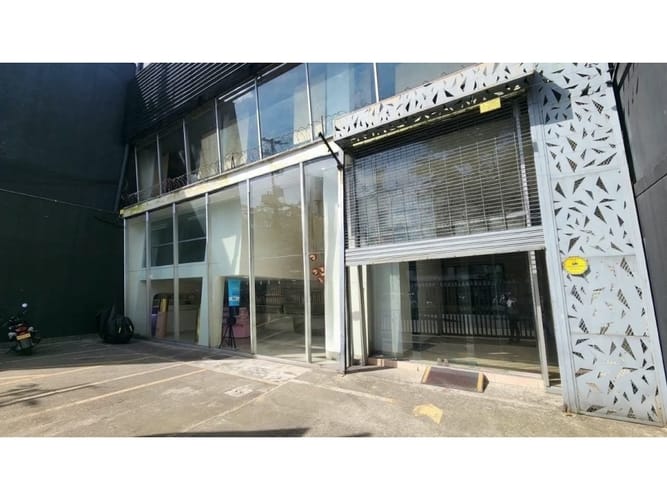 Bodega en arriendo en El Poblado, Medellín, 1100 m² · foto 8 de 8