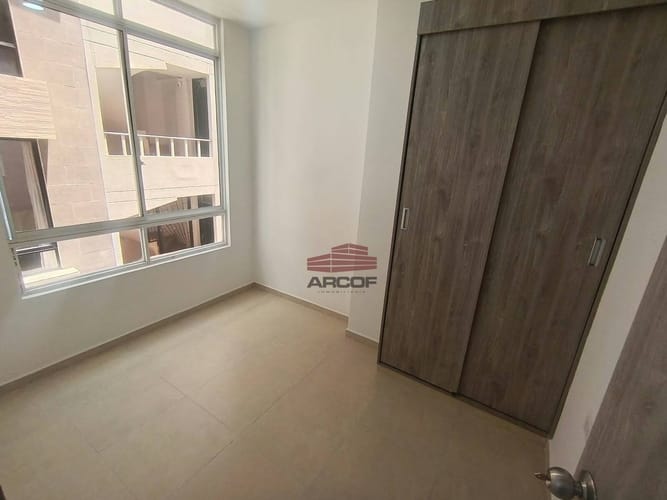 Apartamento de 3 alcobas en arriendo en Puerto Madero, Girón, 55 m² · foto 3 de 7