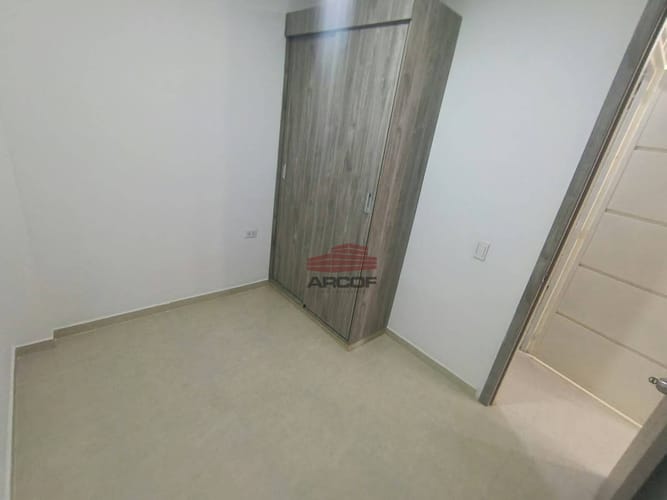 Apartamento de 3 alcobas en arriendo en Puerto Madero, Girón, 55 m² · foto 4 de 7