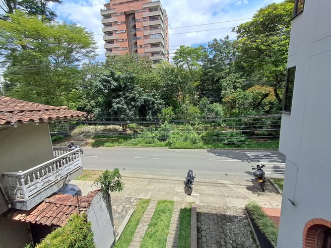 Apartamento de 3 alcobas en arriendo en Patio Bonito, Medellín, 110 m² · foto 7 de 16