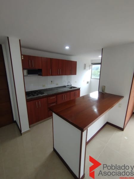 Apartamento de 2 alcobas en arriendo en Astorga, Medellín, 65 m² · foto 3 de 11