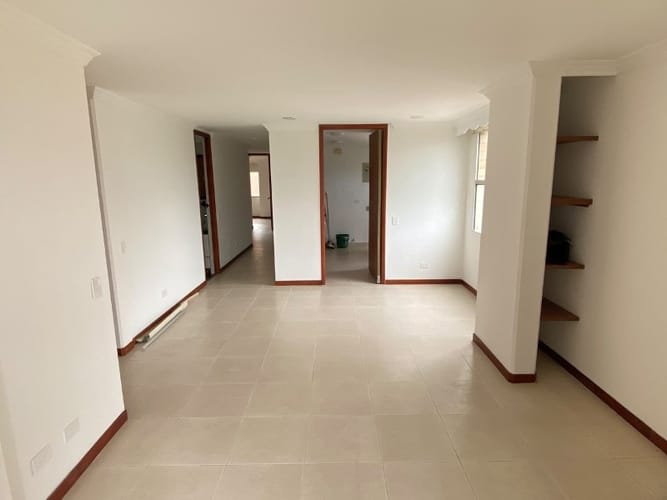 Apartamento de 3 alcobas en arriendo en Zuñiga, Envigado, 130 m² · foto 4 de 16