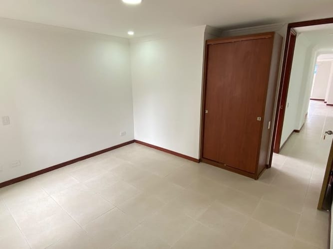 Apartamento de 3 alcobas en arriendo en Zuñiga, Envigado, 130 m² · foto 12 de 16