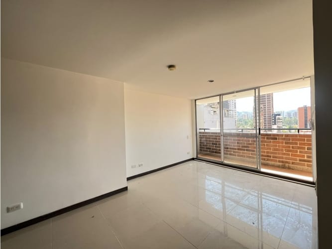 Apartamento de 3 alcobas en arriendo en Lagos De La Doctora, Sabaneta, 78 m² · foto 3 de 17