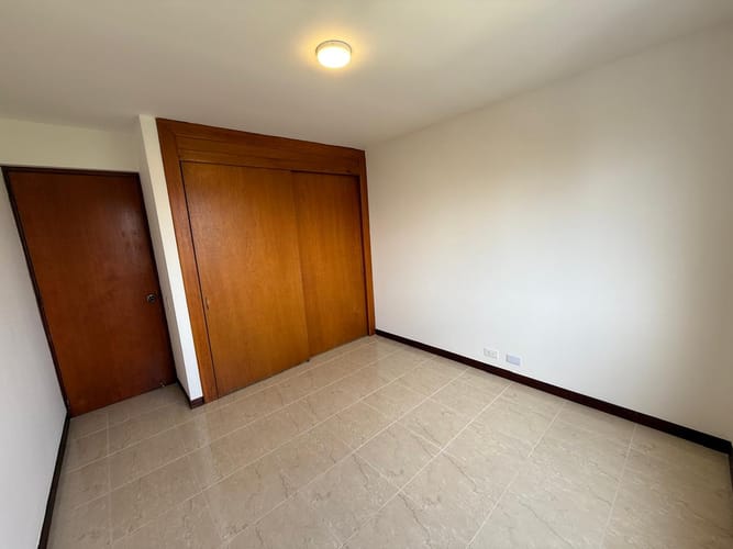 Apartamento de 3 alcobas en arriendo en La Castellana, Medellín, 150 m² · foto 11 de 20