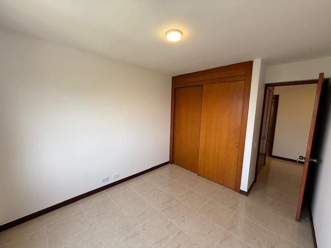 Apartamento de 3 alcobas en arriendo en La Castellana, Medellín, 150 m² · foto 13 de 20