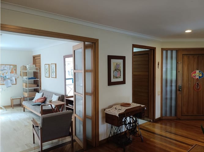 Apartamento de 3 alcobas en venta en Loma De Los Gonzalez, Medellín, 192 m² · foto 2 de 23