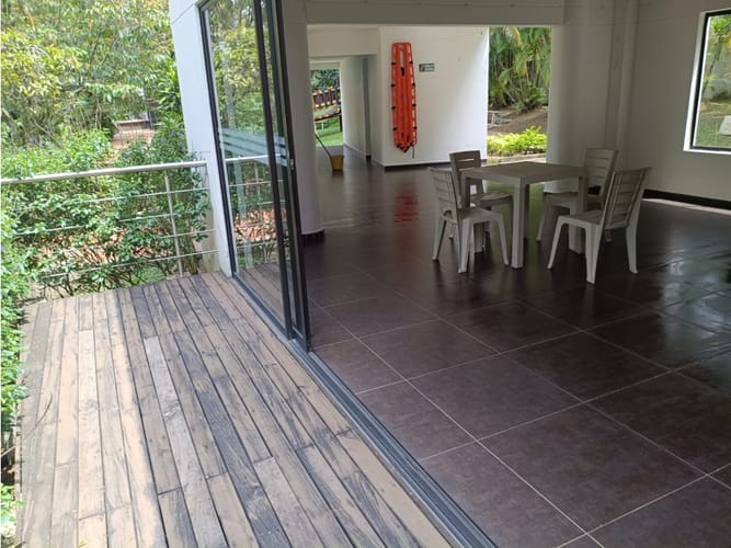 Apartamento de 3 alcobas en venta en Loma De Los Gonzalez, Medellín, 192 m² · foto 11 de 23
