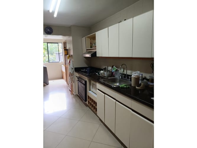 Apartamento de 3 alcobas en venta en Loma De Los Gonzalez, Medellín, 192 m² · foto 17 de 23