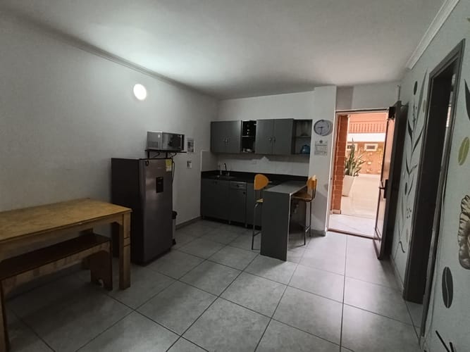 Apartaestudio en arriendo en Boston, Medellín, 45 m² · foto 5 de 16