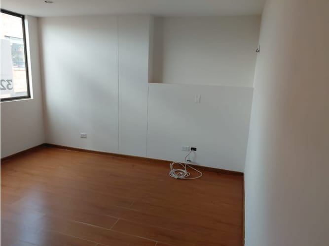 Apartamento de 4 alcobas en venta en Bella Suiza, Bogotá, 231 m² · foto 11 de 24