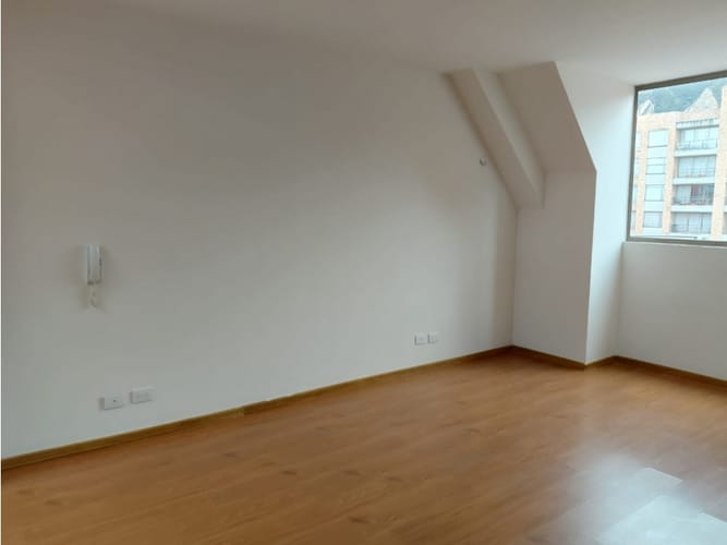 Apartamento de 4 alcobas en venta en Bella Suiza, Bogotá, 231 m² · foto 14 de 24