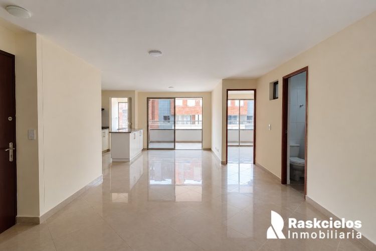 Apartamento de 3 alcobas en arriendo en Lorena, Medellín, 85 m² · foto 2 de 14
