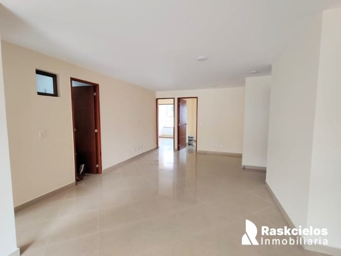 Apartamento de 3 alcobas en arriendo en Lorena, Medellín, 85 m² · foto 5 de 14