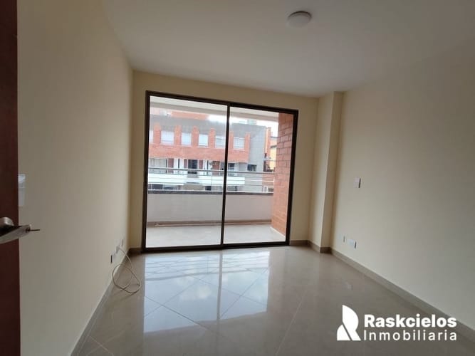Apartamento de 3 alcobas en arriendo en Lorena, Medellín, 85 m² · foto 11 de 14