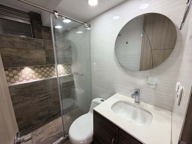 Apartamento de 3 alcobas en venta en Fac, Madrid, 64 m² · foto 16 de 21