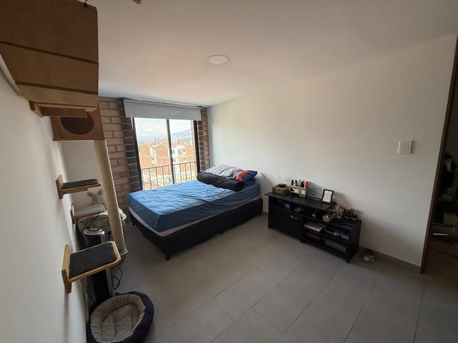 Apartamento de 2 alcobas en arriendo en Campo Alegre, Medellín, 60 m² · foto 6 de 11