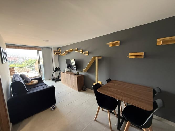 Apartamento de 2 alcobas en arriendo en Campo Alegre, Medellín, 60 m² · foto 9 de 11