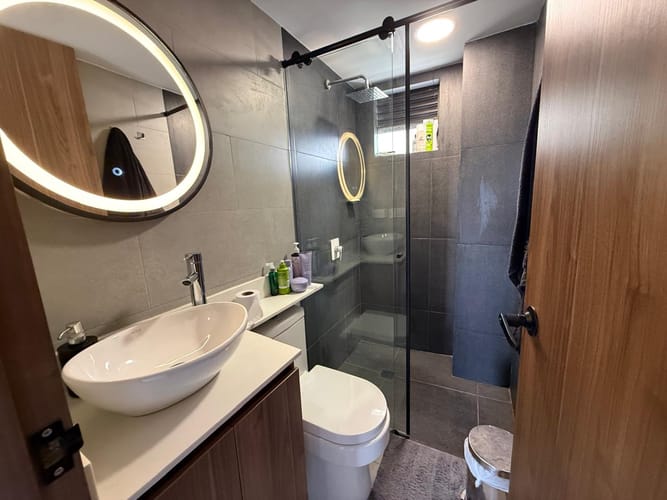 Apartamento de 2 alcobas en arriendo en Campo Alegre, Medellín, 60 m² · foto 10 de 11