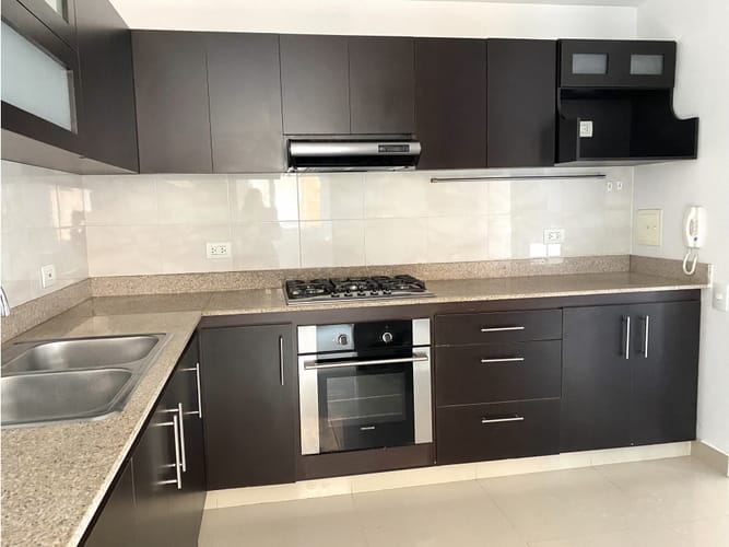 Apartamento de 2 alcobas en venta en Bella Suiza, Bogotá, 101 m² · foto 5 de 12