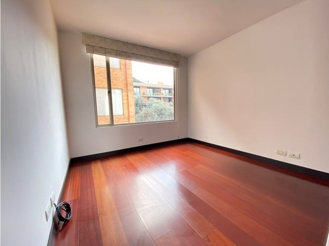 Apartamento de 2 alcobas en venta en Bella Suiza, Bogotá, 101 m² · foto 8 de 12