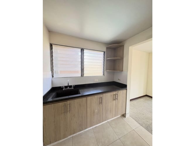 Apartamento de 3 alcobas en venta en Conquistadores, Medellín, 144 m² · foto 8 de 16