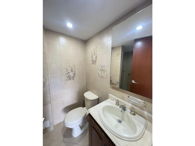 Apartamento de 3 alcobas en venta en Conquistadores, Medellín, 144 m² · foto 14 de 16