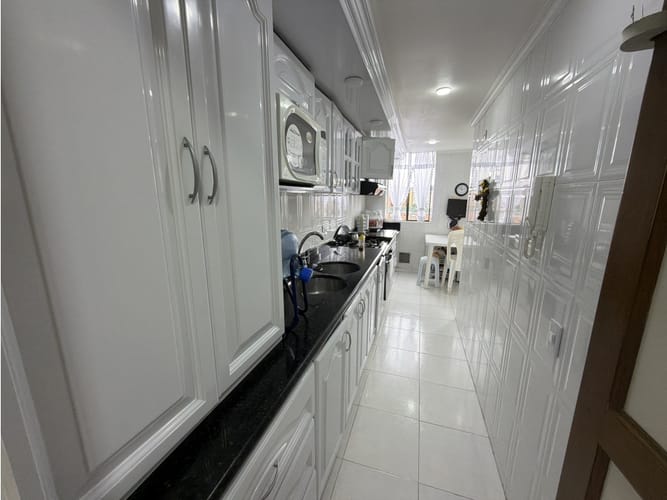 Apartamento de 5 alcobas en venta en Ciudad Salitre, Bogotá, 126 m² · foto 11 de 24