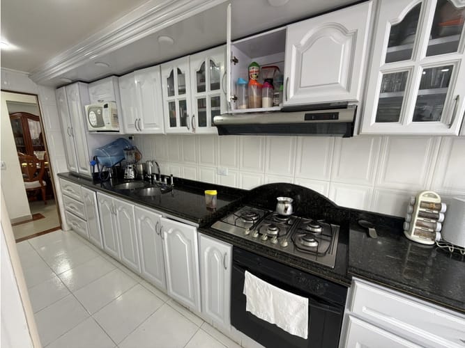 Apartamento de 5 alcobas en venta en Ciudad Salitre, Bogotá, 126 m² · foto 12 de 24