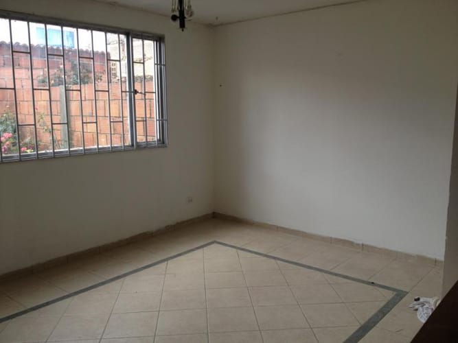 Casa de 4 alcobas en venta en Modelia, Bogotá, 168 m² · foto 5 de 9