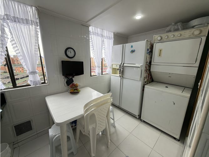 Apartamento de 5 alcobas en venta en Ciudad Salitre, Bogotá, 126 m² · foto 13 de 24